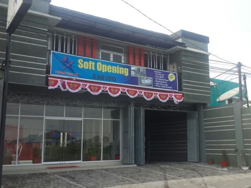 Reddoorz Plus @ Hotel Star 88 Tugu Exterior photo