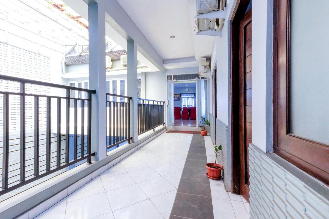 Reddoorz Plus @ Hotel Star 88 Tugu Exterior photo